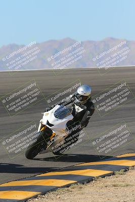 media/Nov-06-2023-Moto Forza (Mon) [[ce023d0744]]/2-Advanced Group/Session 2 (Bowl)/